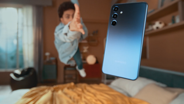 Samsung Galaxy M35 Messy Bed